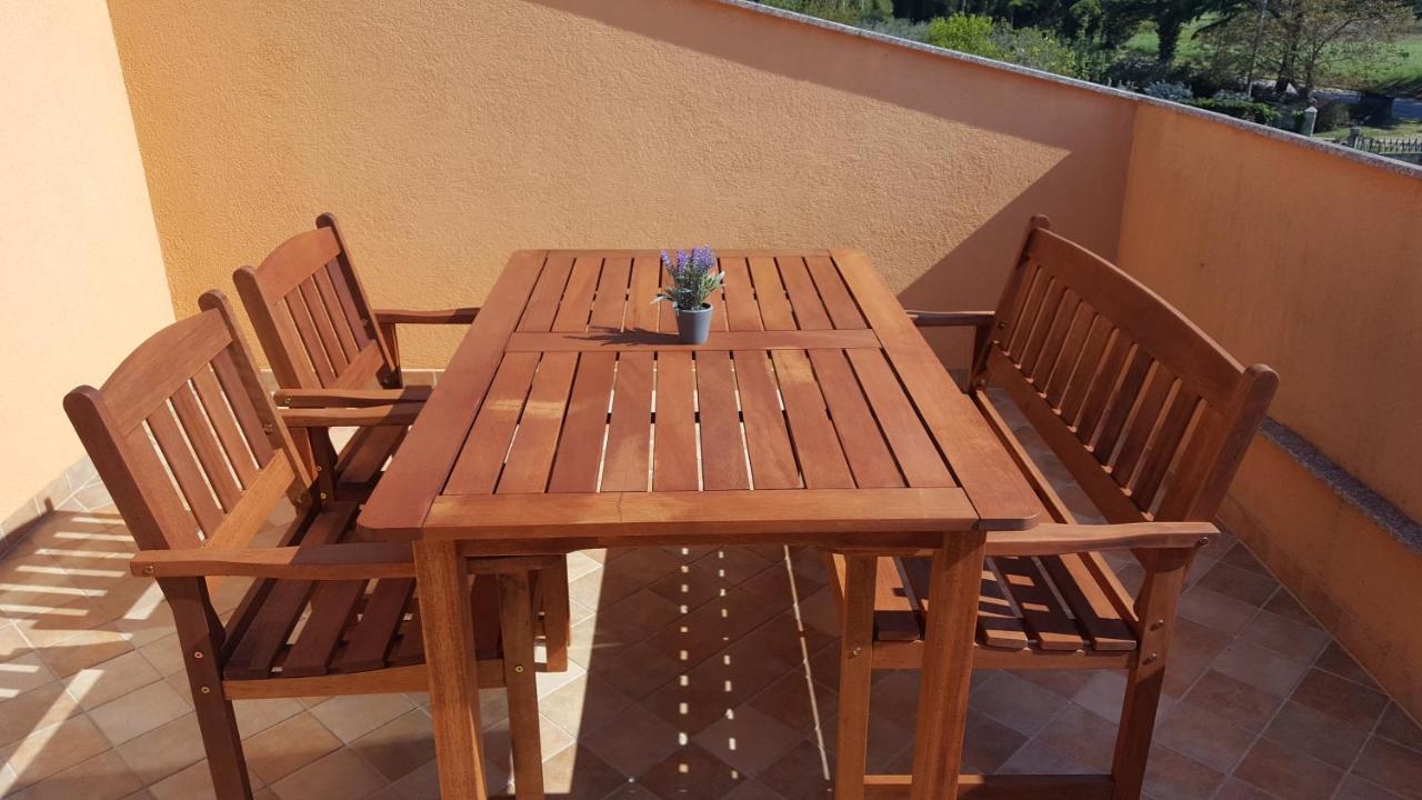 Apartmani Viktorija Fazana Exterior photo