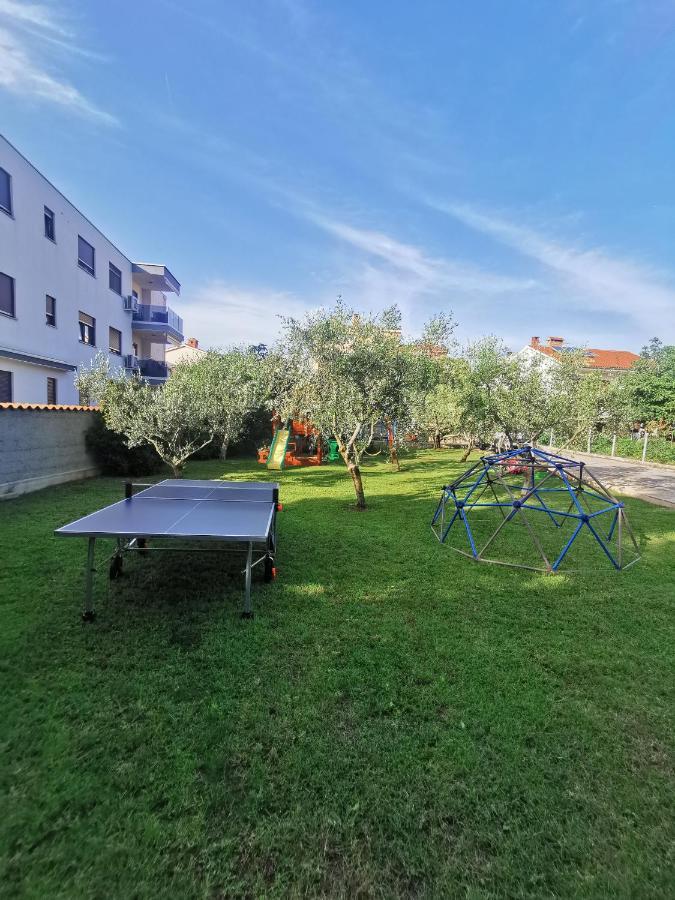 Apartmani Viktorija Fazana Exterior photo