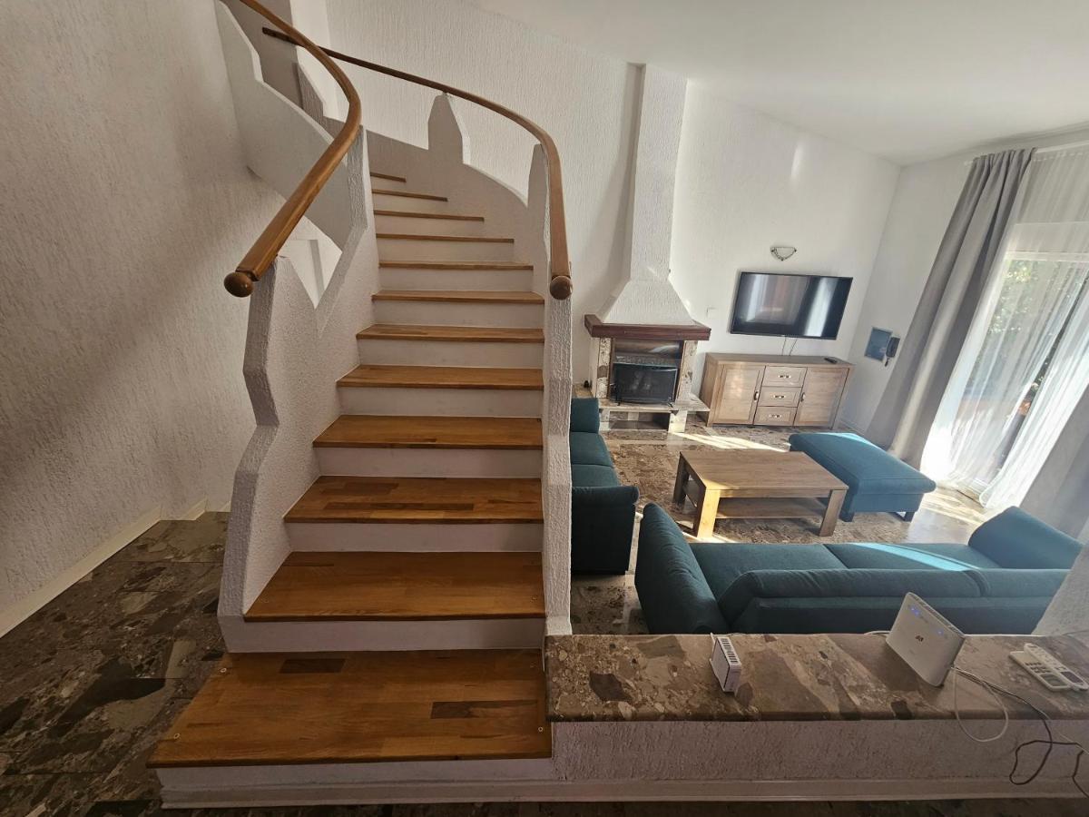 Apartmani Viktorija Fazana Exterior photo